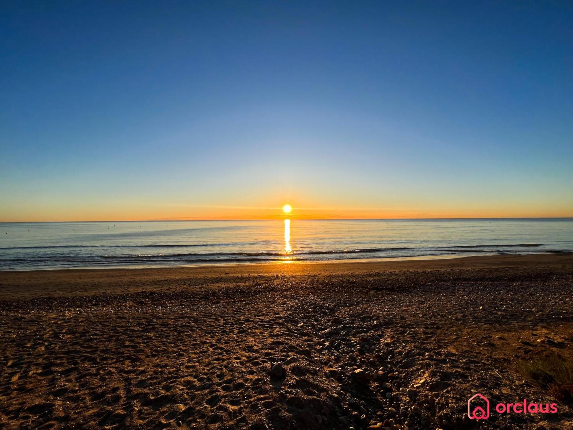 דירות אורופסה דל מר The Sunset מראה חיצוני תמונה